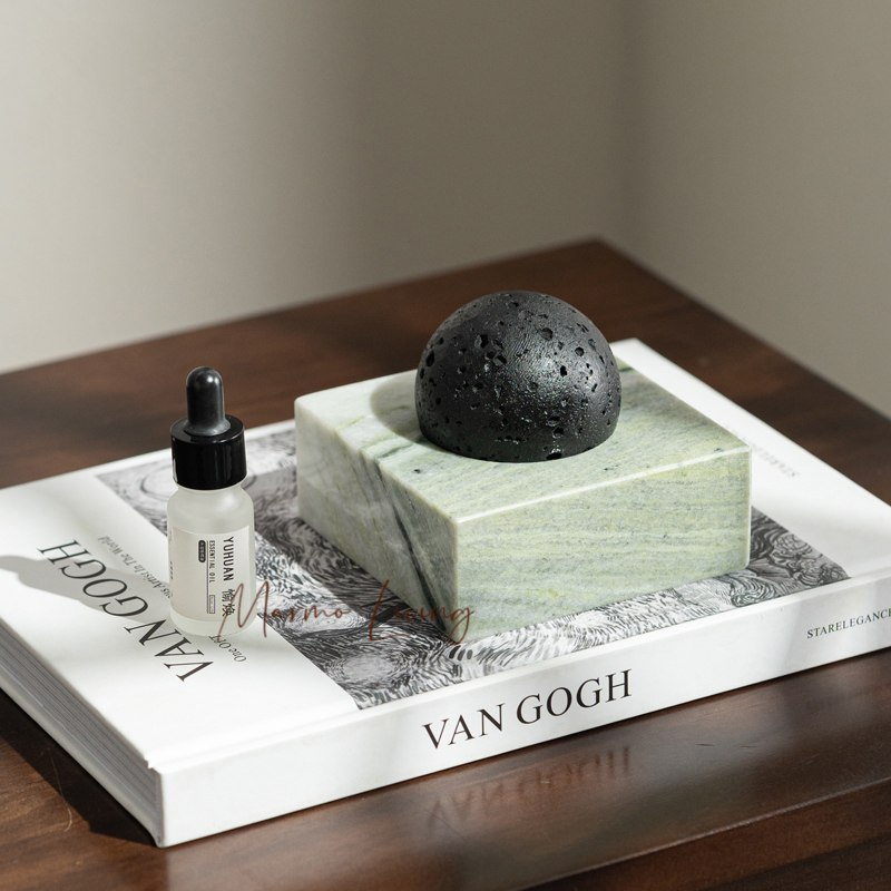 Black Lava Rock Stone Diffuser - огляд і ціна Luxury Skincare Oil