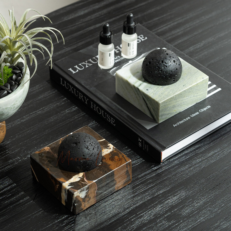Black Lava Rock Stone Diffuser - огляд і ціна Luxury Skincare Oil